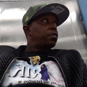 Meet your Posher, Malik